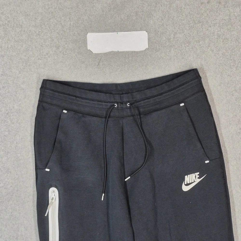 Nike *please carefully